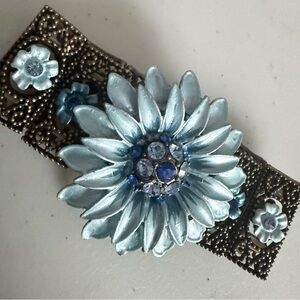 Vintage Elegant Blue Floral bracelet